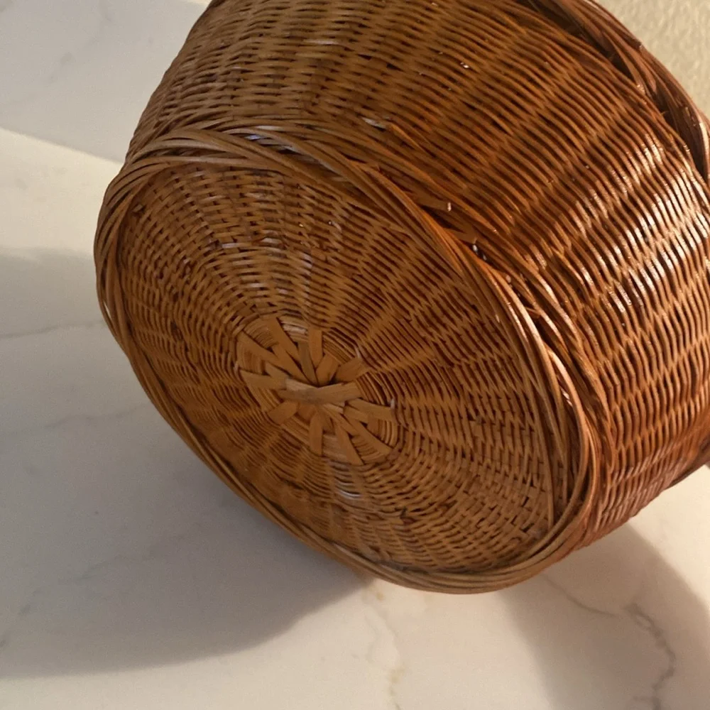 Vintage Chicken Basket with Lid